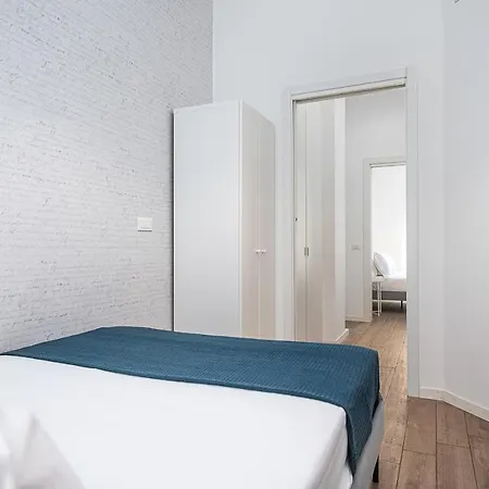 Lägenhet Hemeras Boutique Homes - Smart Flat With Balcony Near The City Center *