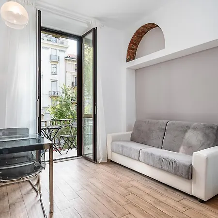 Hemeras Boutique Homes - Smart Flat With Balcony Near The City Center * ミラノ